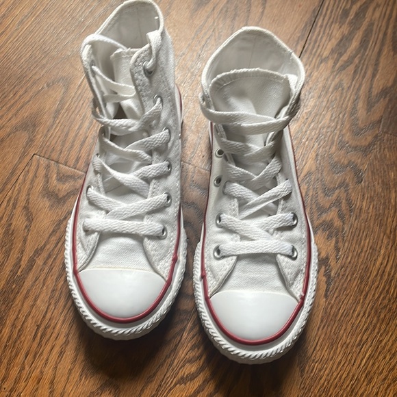 White converse size 12.5 - Picture 3 of 4